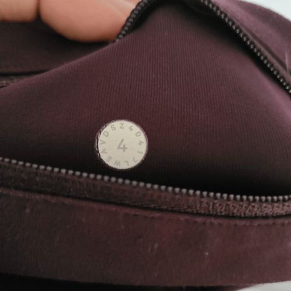 Lululemon Speed Tight in Black Cherry Sz 4 - Picture 7 of 8